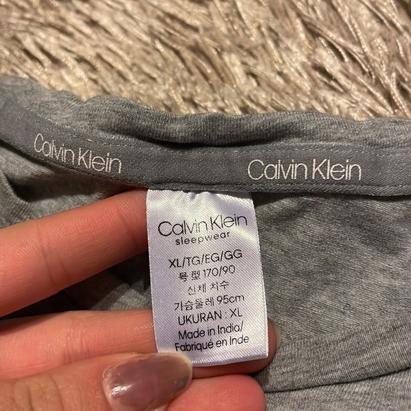 CALVIN‎ Klein Gray Tee Shirt Size XL - Picture 3 of 7